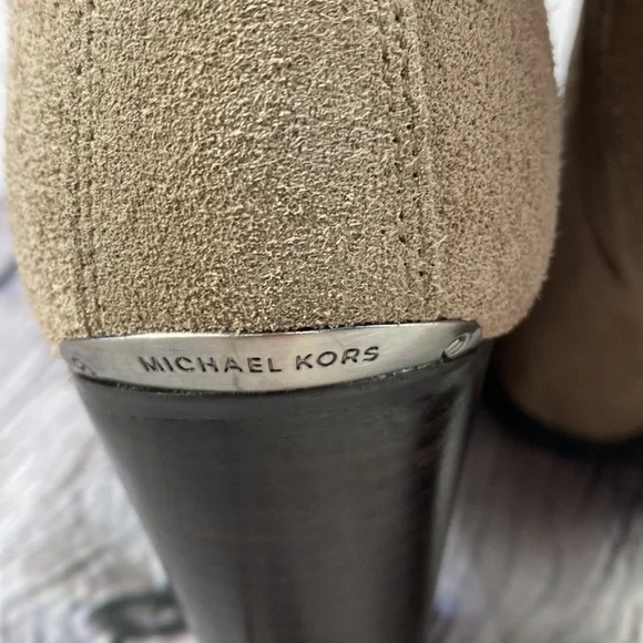 MICHEAL KORS Tan Suede High Heel Slip On Ankle Boots - Picture 17 of 17